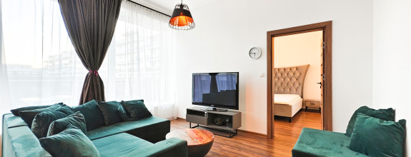 PRÉMIOVÝ 3-IZBOVÝ BYT S 22 m² LOGGIOU V BOROVICOVOM HÁJI – LUXUS, SÚKROMIE A LES POD OKNAMI + PARKOVANIE V CENE