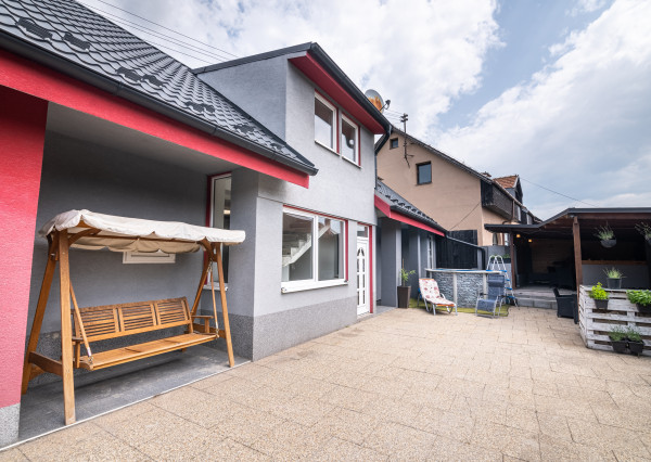 REZERVOVANÉ | NA PREDAJ 4 IZBOVÝ RODINNÝ DOM V MESTSKEJ ČASTI, ŠEBASTOVCE