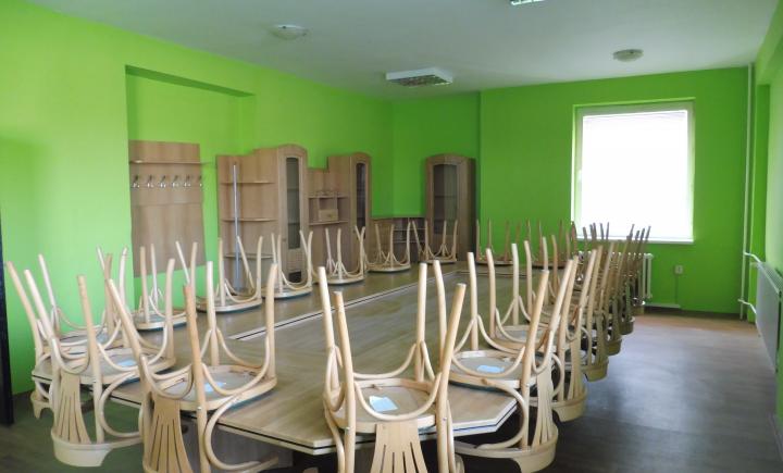 Na prenájom kancelária 45 m2, Alejová, Juh, Košice IV
