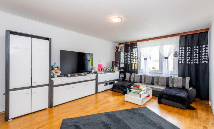 Na predaj 4-izb.byt, loggia, 80m2, Pekinská, Košice-Ťahanovce