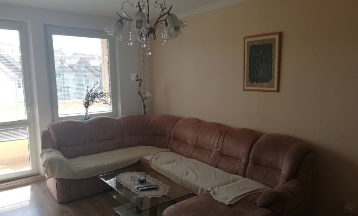 Na predaj priestranný pekný 4 izbový byt, pri Trnave, Cífer