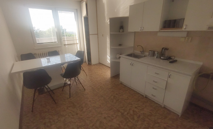 Na prenájom 3 izbový byt Nitra  pre 8 osôb za 7 eur/osoba/deň
