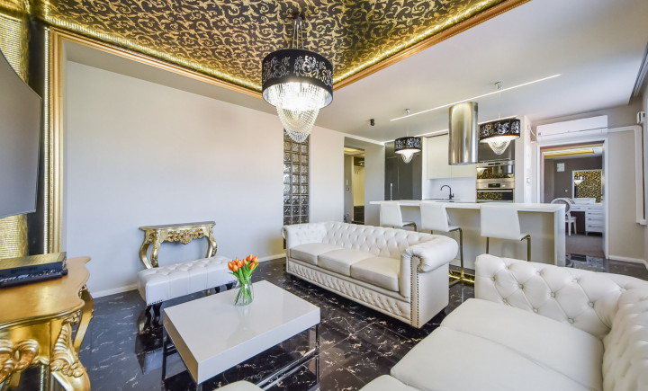 PRENAJATÝ LUXUSNÝ 2 IZBOVÝ BYT V CENTRE MESTA