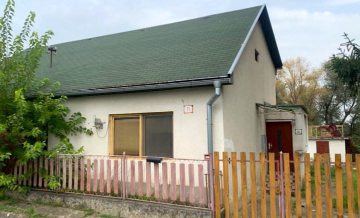 NA PREDAJ RODINNÝ DOM - BUŠINCE