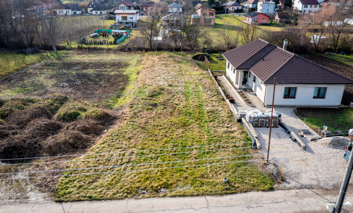 Na predaj slnečný stavebný pozemok Babindol