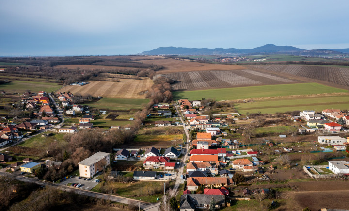 Na predaj slnečný stavebný pozemok Babindol