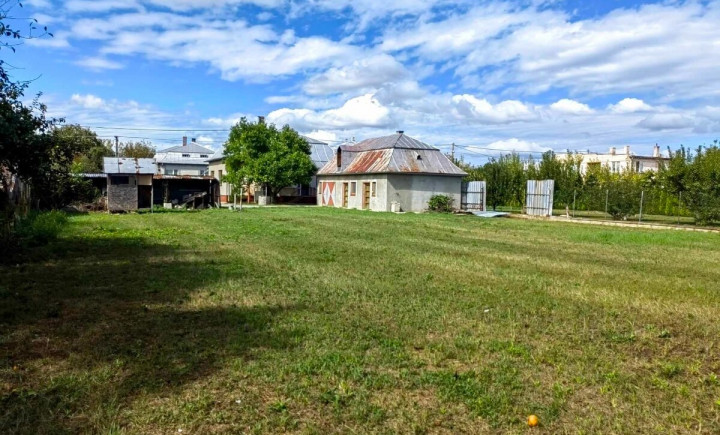 Rodinný dom s ideálnym pozemkom v obci Veľké Raškovce