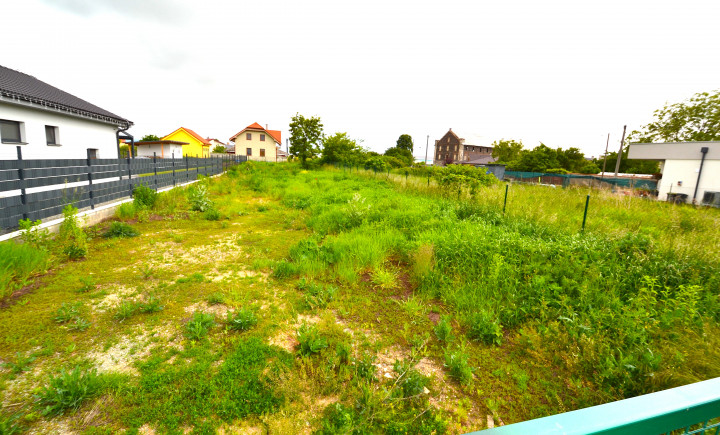 Predáme stavebný pozemok Košice-Čaňa, 751 m², STAVEBNÉ POVOLENIE, DOHODA