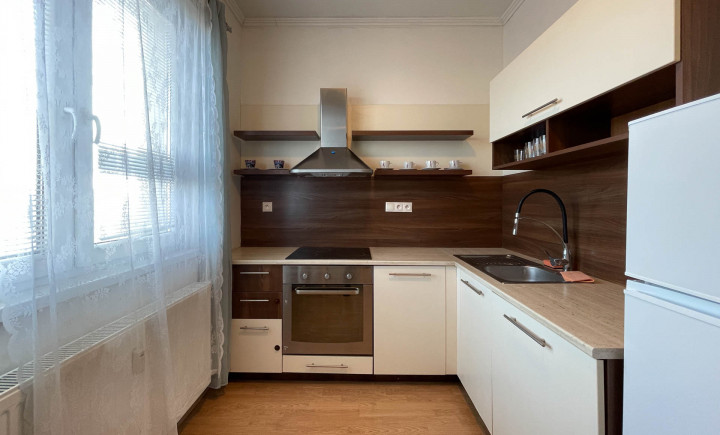 Na predaj 1,5 izbový byt na Budovateľskej ul.