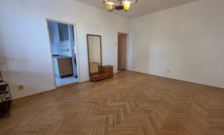 NA PREDAJ 1 IZBOVÝ BYT NA ULICI TOLSTÉHO 1, KOŠICE - SEVER