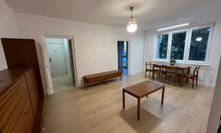 Na prenájom 3 izbový byt s 2 balkónmi, ul. Vážska, Piešťany