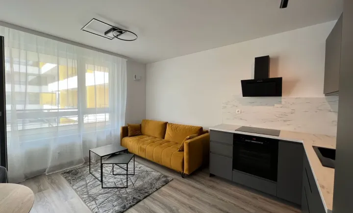 Na prenájom zariadený 2 izbový byt s balkónom Arboria Trnava