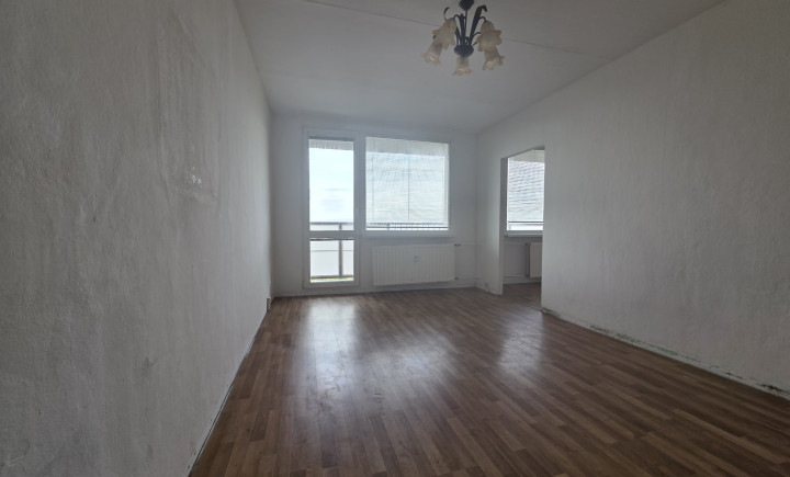 Ponúkam na predaj 1,5 izbový  byt Jaltská, Dargovských hrdinov