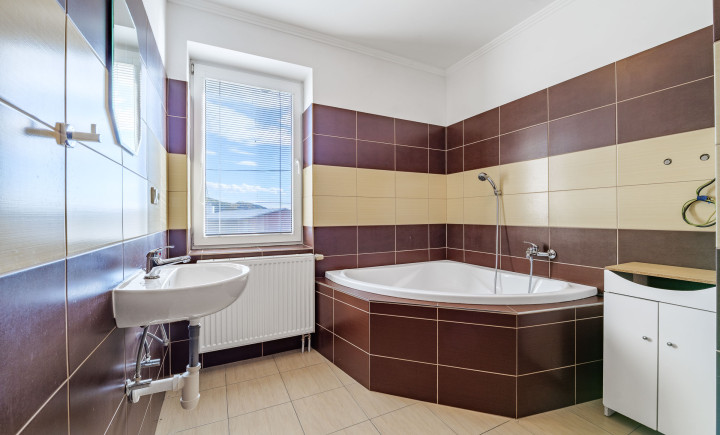 Najlepšia INVESTIČNÁ PRÍLEŽITOSŤ: 2 BUDOVY -  GABOLTOV okr. Bardejov