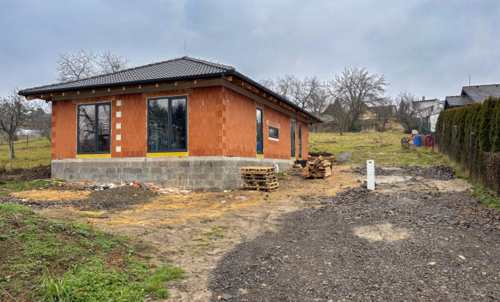 NA PREDAJ 4 IZBOVÝ RODINNÝ DOM | 99m² | Slanské Nové Mesto |