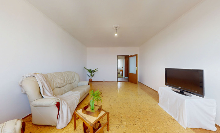 VÝNIKAJÚCA INVESTIČNÁ PRÍLEŽITOSŤ – 4-izbový byt, Košice KVP, Titogradská ulica