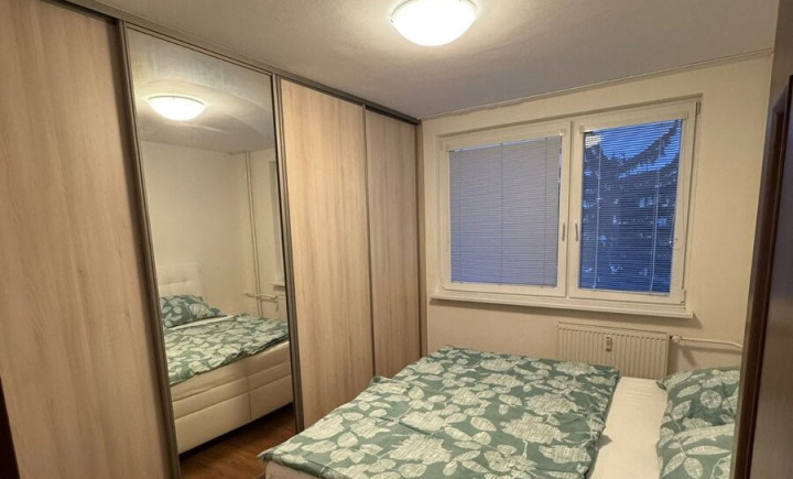 Na prenájom prerobený 2 izbový byt balkón Bratislavská Piešťany