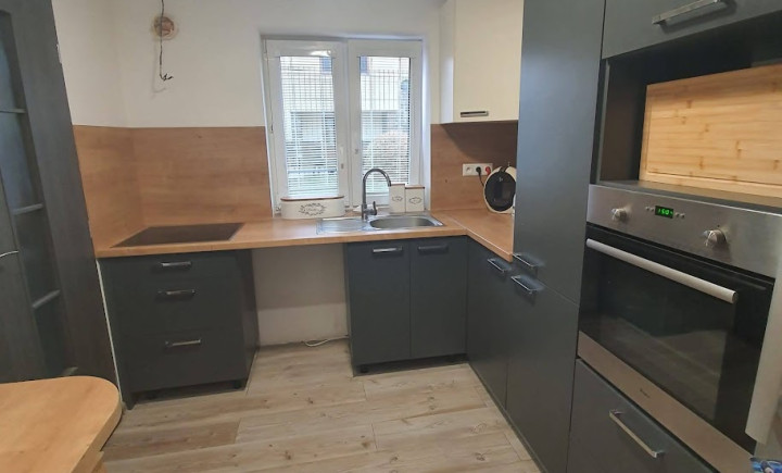 Na predaj 3 izbový byt na Solivare  s veľkou terasou a pozemkom