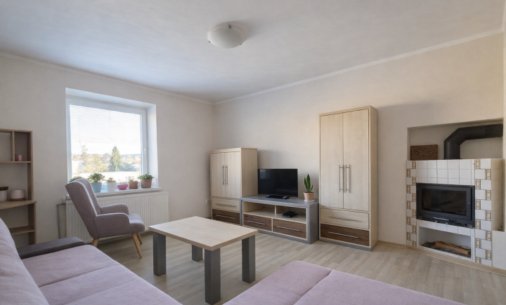 NA PREDAJ 3 IZBOVÝ BYT PO REKONŠTRUKCII | JARNÁ ul. ROŽŇAVA