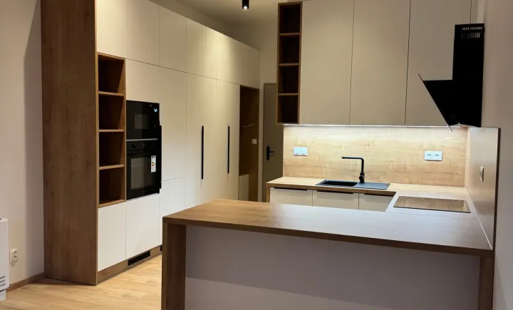 Na predaj 1 izbový byt s predzáhradkou, novostavba, Rovinka