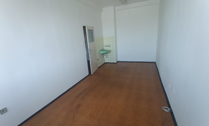 Na prenájom kancelária Nitra Pražská