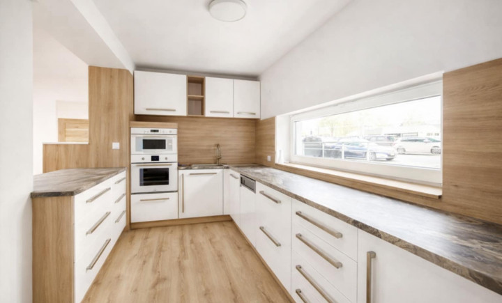 Na predaj 5-izbový bungalov , v obci Seňa