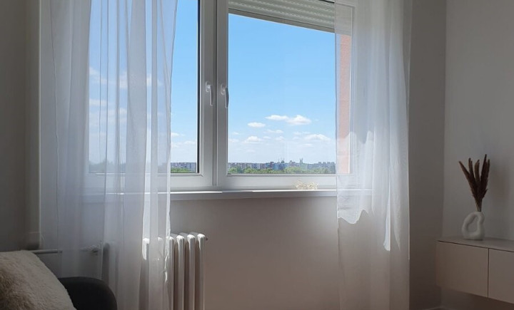 Na prenájom novoprerobený byt na 2 izbový, centrum, Galanta