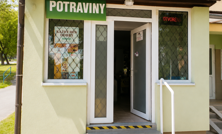 EXKLUZÍVNE | ODSTÚPENIE ZABEHNUTEJ PREVÁDZKY POTRAVÍN NA FREKVENTOVANOM SÍDLISKU -TERASA