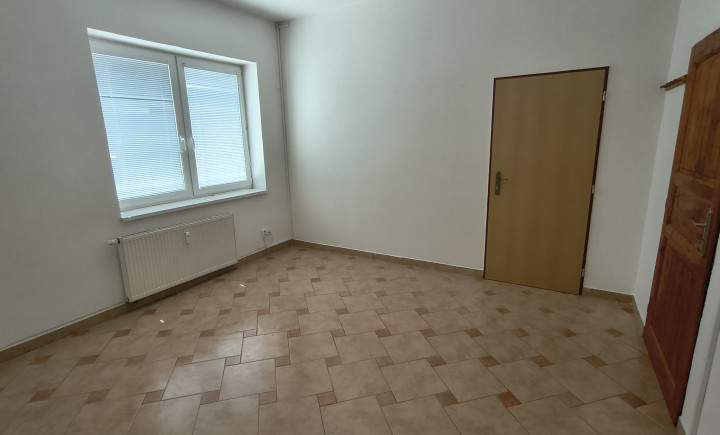 Na prenájom komerčný priestor Nitra - Dolné Krškany