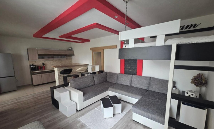 Na prenájom 1 izbový byt Vráble s luxusnou terasou