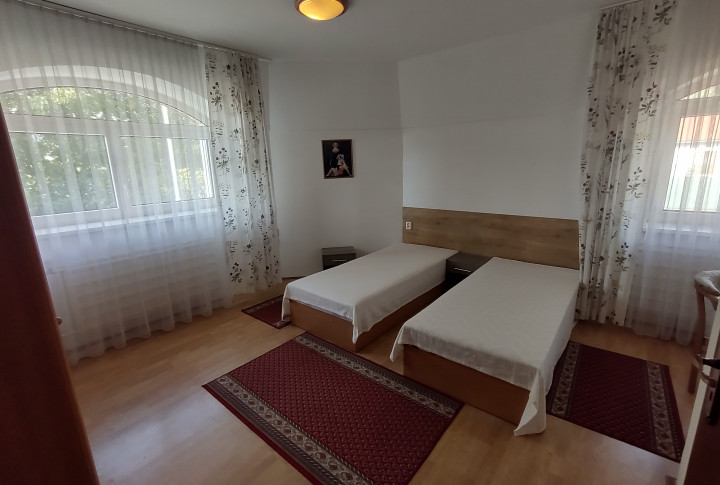 Na predaj rodinný dom Nitra Chrenová  ako 4 izbový byt s garážou