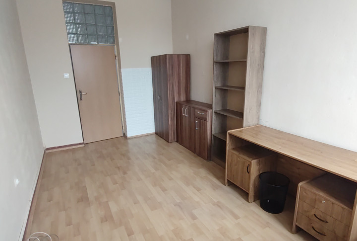 Na prenájom kancelária v centre Nitry