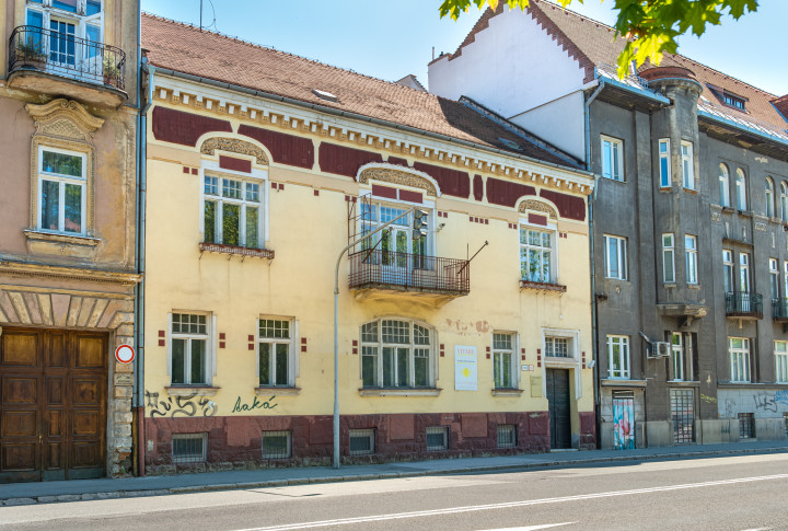 NA PREDAJ DOM V CENTRE MESTA | STARÉ MESTO - MOYZESOVA ULICA