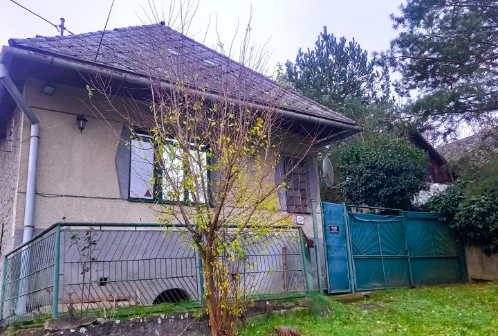 NA PREDAJ 2 IZBOVÝ RODINNÝ DOM - DRIENOVO