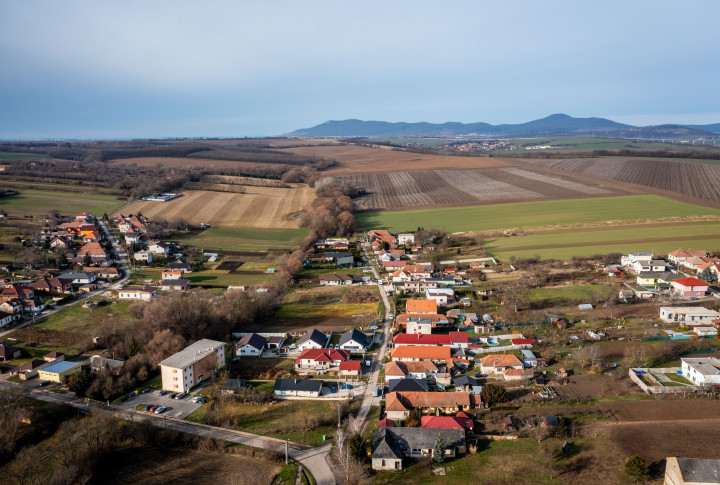 Na predaj slnečný stavebný pozemok Babindol