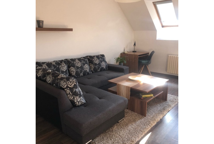 Na prenájom pekný zariadený 1,5 izbový byt, Na Hlinách, Trnava.