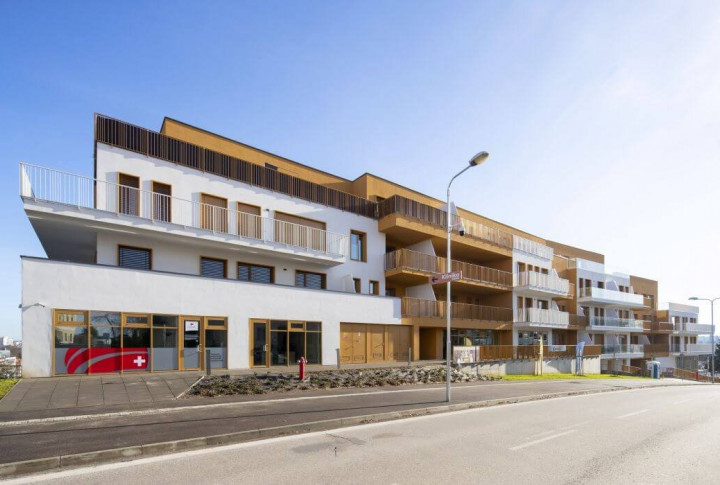 Prenajaté!Na prenájom obchodné priestory v budove Orbis Nitra