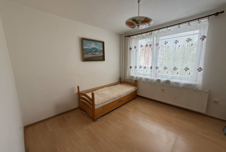 Na predaj 3-izbový byt s loggiou – ulica Ľ. Podjavorinskej, Trebišov