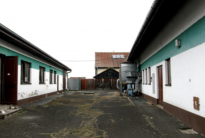 Stolárska dielňa, obchod, sklad, kancelária, dom v Novosade