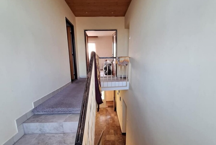 Na predaj rodinný dom so záhradou 1400 m2, obec Dvorníky.