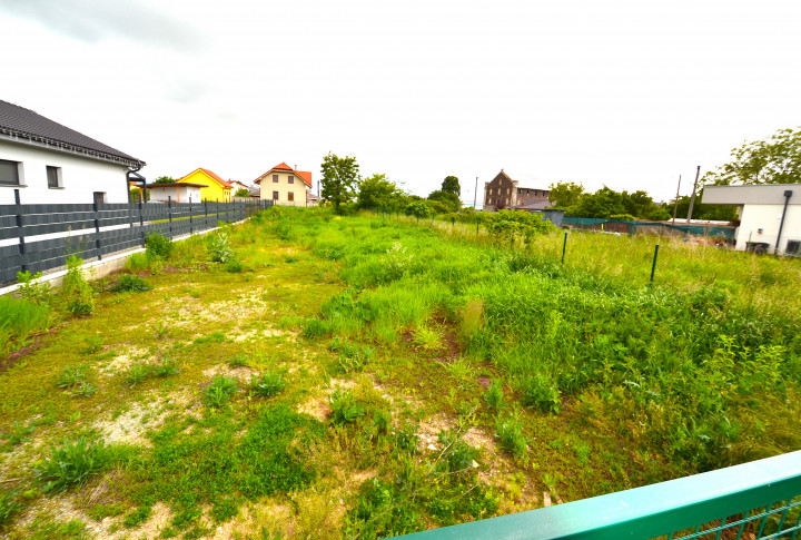 Predáme stavebný pozemok Košice-Čaňa, 751 m², STAVEBNÉ POVOLENIE, DOHODA