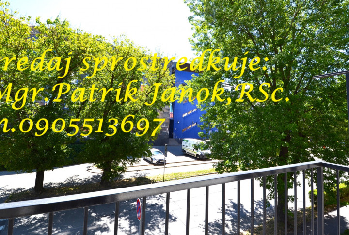 REZERVOVANÝ !  3-izb.byt Košice, TEHLA, balkón, výťah, pivnica, pôvodný stav