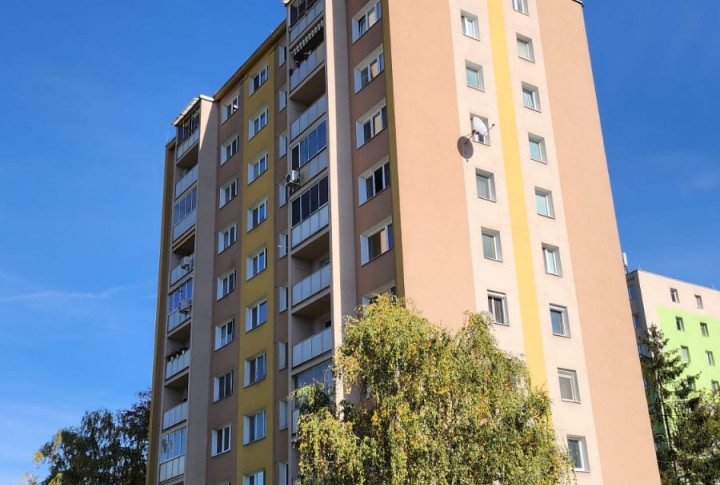 Krásny svetlý zrekonštruovaný  1-izbový byt - Trieda SNP