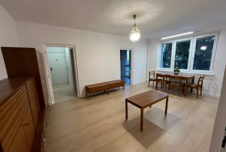 Na prenájom 3 izbový byt s 2 balkónmi, ul. Vážska, Piešťany