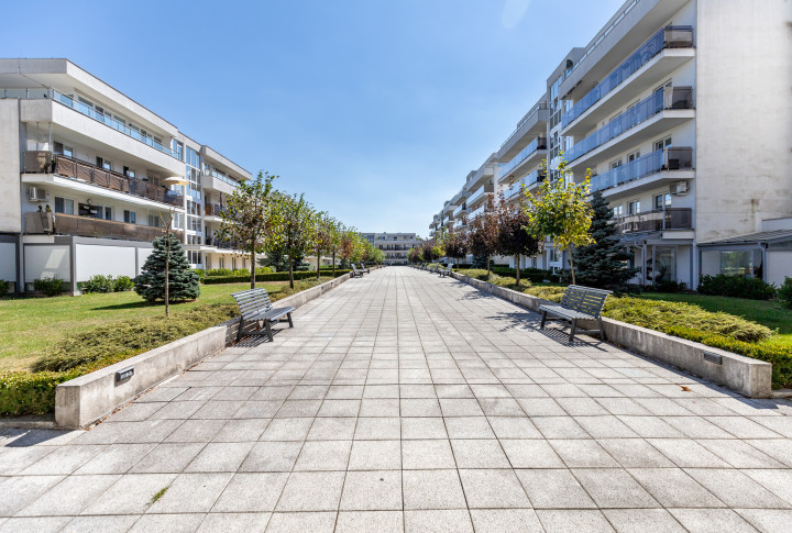 NA PREDAJ MODERNÝ 2 IZBOVÝ BYT S VÝHĽADOM NA LES | 62m² + 15m² LOGGIA | BOROVICOVÝ HÁJ
