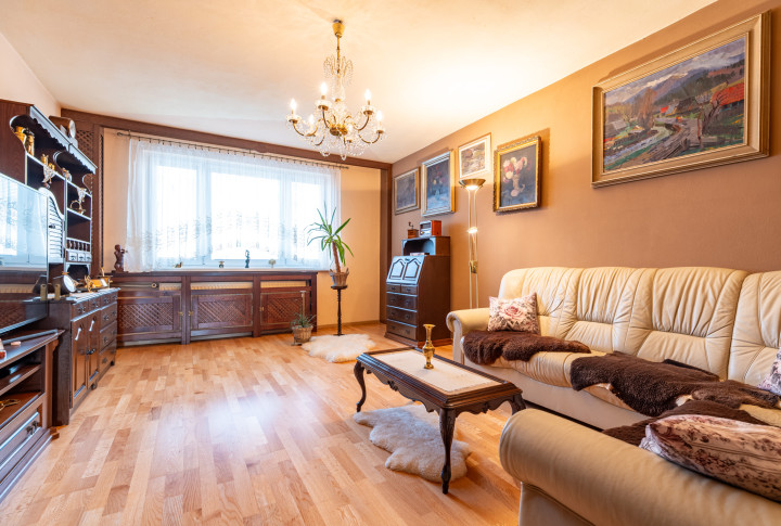 NA PREDAJ 4 IZBOVÝ BYT (79m2 + LOGGIA) S VÝNIMOČNÝM DIZAJNOM | ČÍNSKA UL., SÍDLISKO - ŤAHANOVCE
