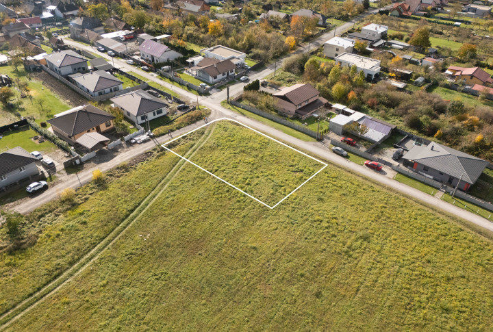 NA PREDAJ STAVEBNÝ POZEMOK V OBCI ĎURKOV