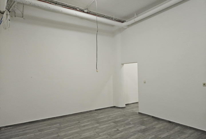 Na prenájom sklad na Levočskej ul. v Prešove bonus parkovanie pre jedno auto v podzemnej garáži zdarma.