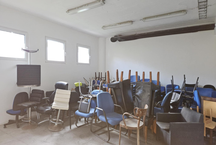 Na prenájom sklad -kancelária na Levočskej ul. v Prešove bonus parkovanie pre jedno auto v podzemnej garáži zdarma.