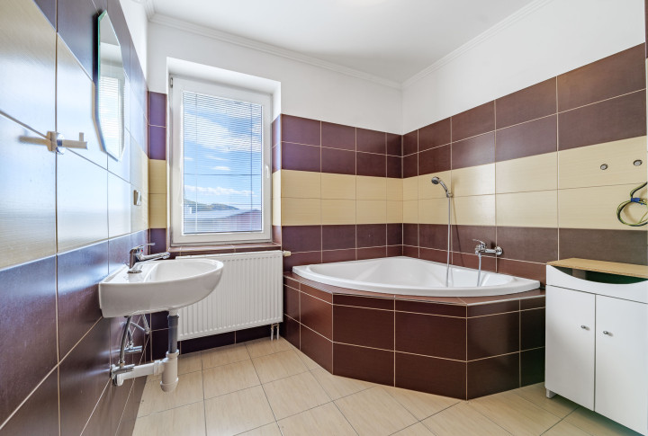 Najlepšia INVESTIČNÁ PRÍLEŽITOSŤ: 2 BUDOVY -  GABOLTOV okr. Bardejov